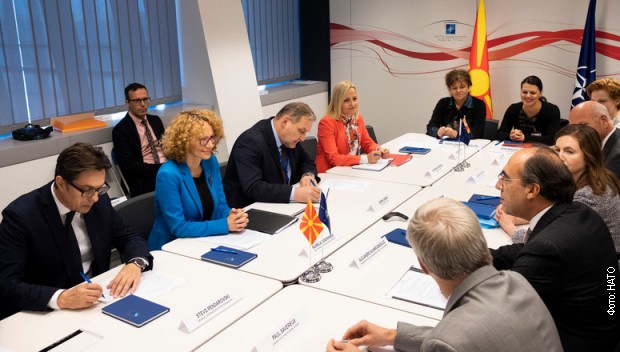 Македонија почела преговоре о приступању НАТО-у