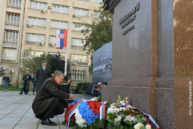 Александар Чепурин полаже венац 