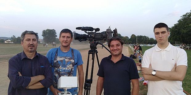 Televizijska ekipa na snimanju Televizijska ekipa na snimanju