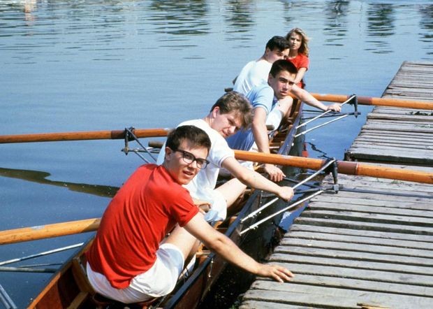 Бал на води