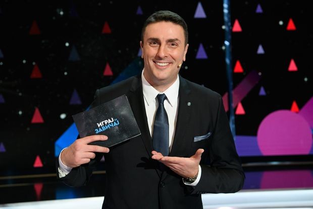Играј за завичај, Слободан Шаренац Играј за завичај, Слободан Шаренац