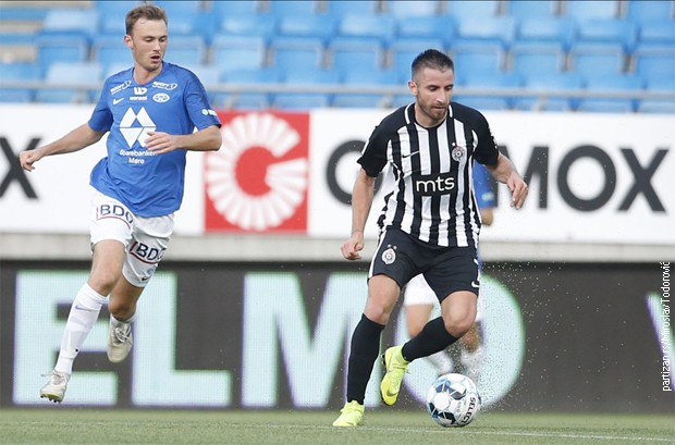 Zoran Tošić u duelu sa Moldeom