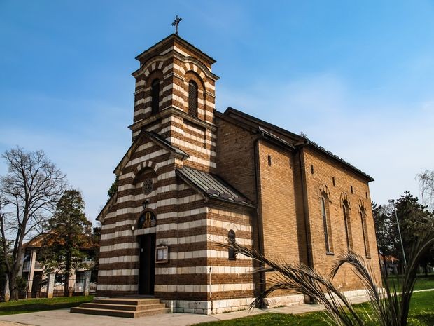 Crkva Sv. Stefana Dečanskog u Železniku Crkva Sv. Stefana Dečanskog u Železniku