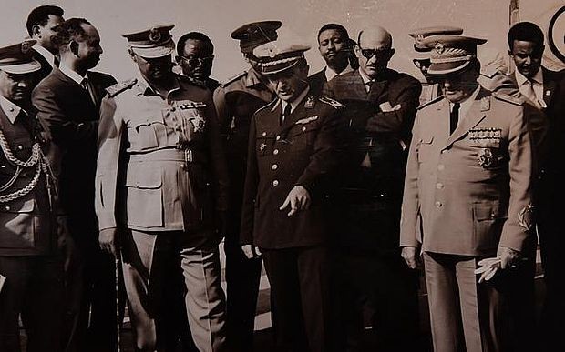 Златко Рендулић (у средини) и Тито