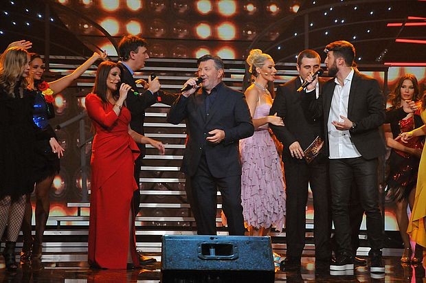 Luda narodna noć, Šerif Konjević Luda narodna noć, Šerif Konjević