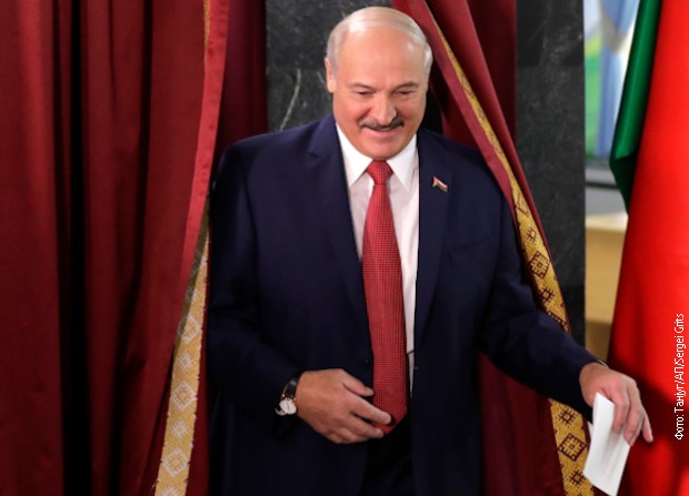 Лукашенко на гласачком месту