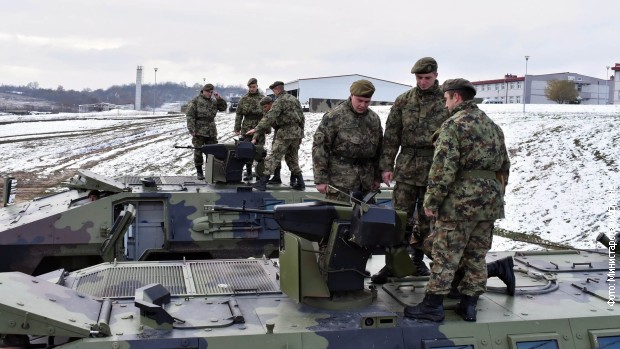 Припадници Копнене војске током обуке