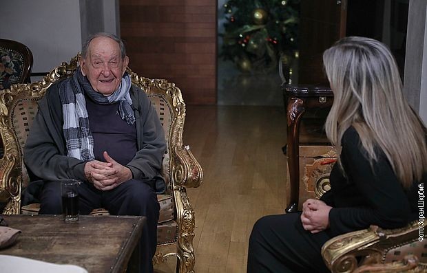 Власта Велисављевић и Тања Петернек Алексић