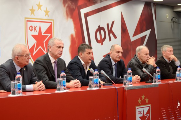 Руководиоци и легенде Звезде на опроштајној конференцији Владана Милојевића