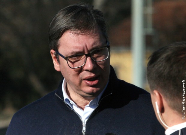 Vučić odgovara na pitanja novinara