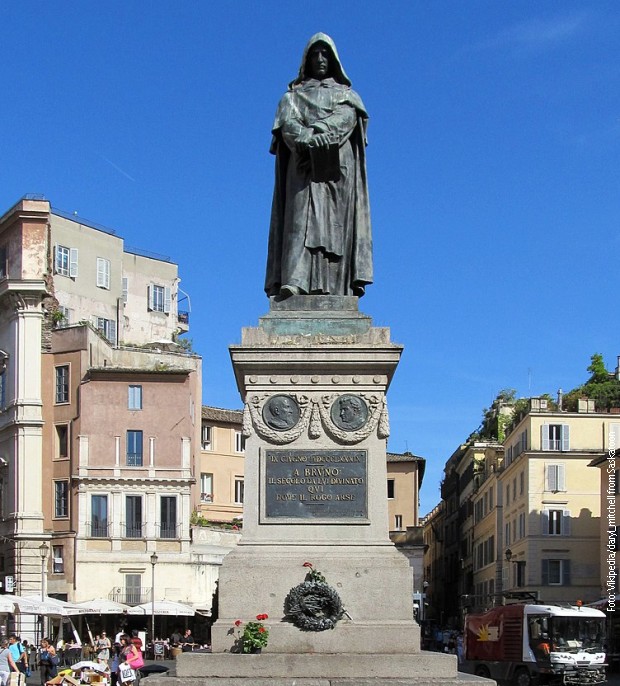 Spomenik Đordanu Brunu podignut je na mestu gde je spaljen