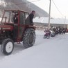 Раздрагани путници у снегу
