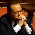 Берлусконију прети одузимање мандата