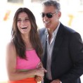 Клуни: Сандра ме пијана зове свако јутро