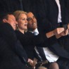 Обама насмејан на комеморацији