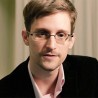 Стоун снима филм о Сноудену