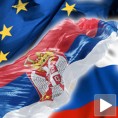 Српска дипломатија између чекића и наковња