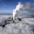 Драма у Јапану, прорадио вулкан Онтаке 