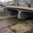 Лесковац, скочио са моста преко Ветернице