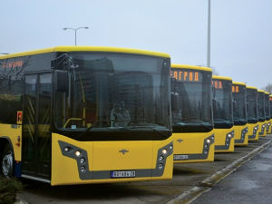 Каменована два аутобуса у Београду