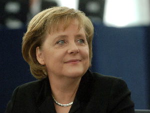 Меркел: Грчка да остане део ЕУ