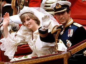 Принц Чарлс и Дајана желели да откажу венчање?!