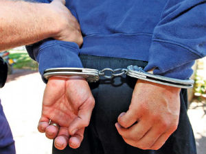 Ухапшен због 10 разбојништaва 