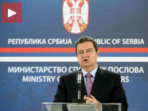 Дачић: Србија не седи на две столице Дачић: Србија не седи на две столице