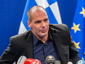 Варуфакис: Најгори сценарио по Грчку – излазак из еврозоне