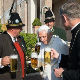 Бивши папа прославио рођендан уз криглу пива