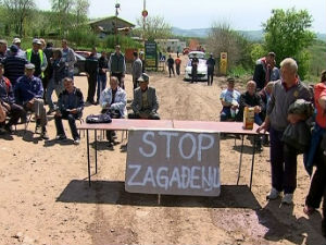 Мештани Белотинца блокирали прилаз нишкој депонији 