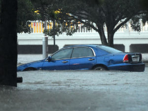 Потоп у Квинсленду, страдало пет особа