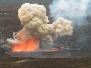 Вулкан "експлодирао" на Хавајима
