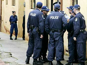 Аустралија, ухапшен тинејџер због планирања терористичког напада