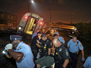Железничка несрећа у Филаделфији, погинуло седморо