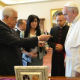 Папа означио Абаса као "анђела мира"