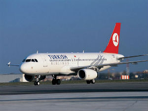 Сарајево, авиону "Туркиш Ерлајнза" пукле гуме при слетању