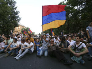 Јерменија, протести због поскупљења струје