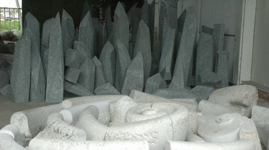 Атлантида - запис живота у камену, изложба скулптура Ратка Вулановића