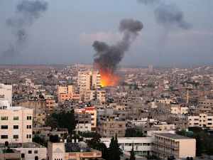 Израел на ракету узвратио бомбардовањем Газе