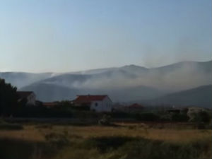 Велики пожар скоро затворио сплитски аеродром