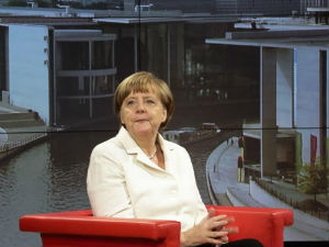 Меркелoва одлучно против смањења грчког дуга