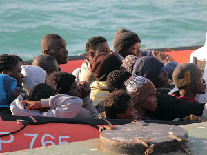 Више од 1.300 миграната стигло на Сицилију