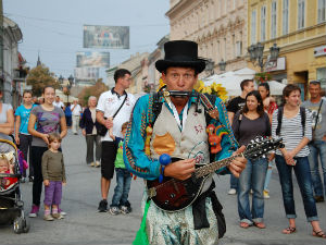 Улични свирачи окупираће Нови Сад!