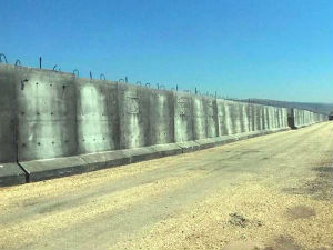 Турска гради зид на граници са Сиријом