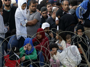 ЕУ помаже Србији у решавању избегличке кризе