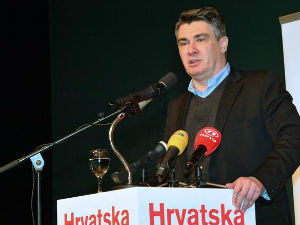 Милановић критикује Мађарску због ограде на граници