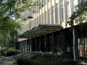 Лажна дојава о бомби у згради новосадског суда