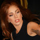Лејди Гага ошамарила вереника када га је први пут срела
