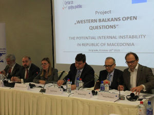 За решавање македонске кризе потребан ангажман ЕУ и НАТО